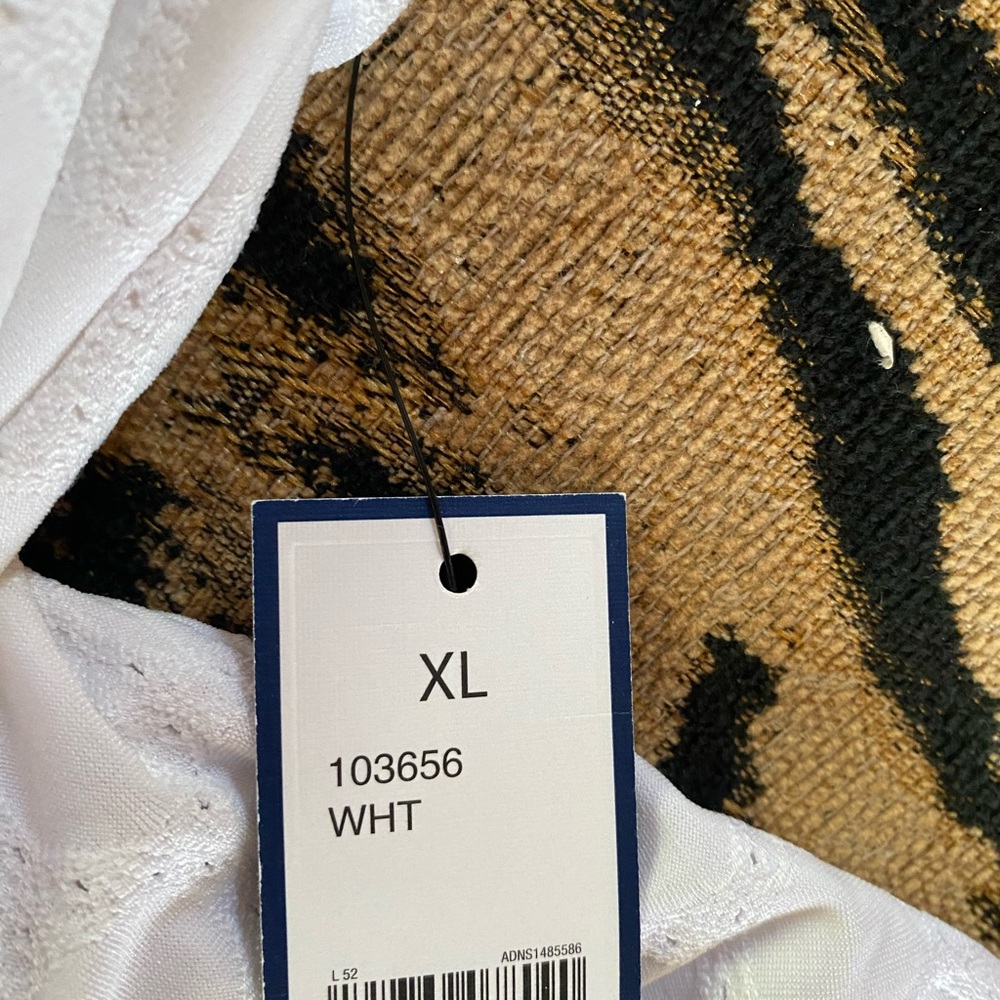 Women’s white bathing suit brand new never worn - Picture 3 of 3
